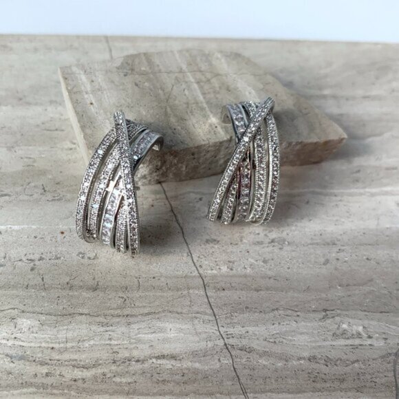 NEW~ Anthropologie Shashi Roux Silver & CZ Multi-Band Stud Earrings - Picture 5 of 11